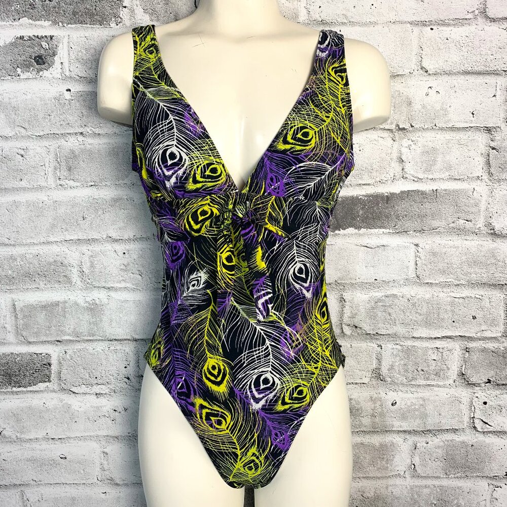 Island Pearls Geometric Print One Piece Swimsuit